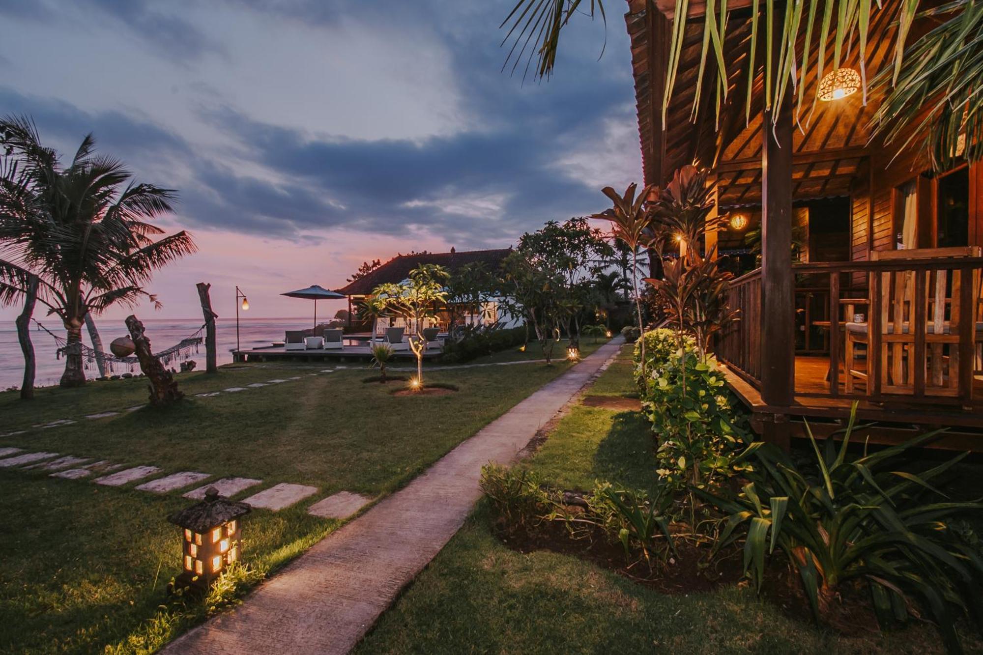 Отель Lembongan Seaview Экстерьер фото