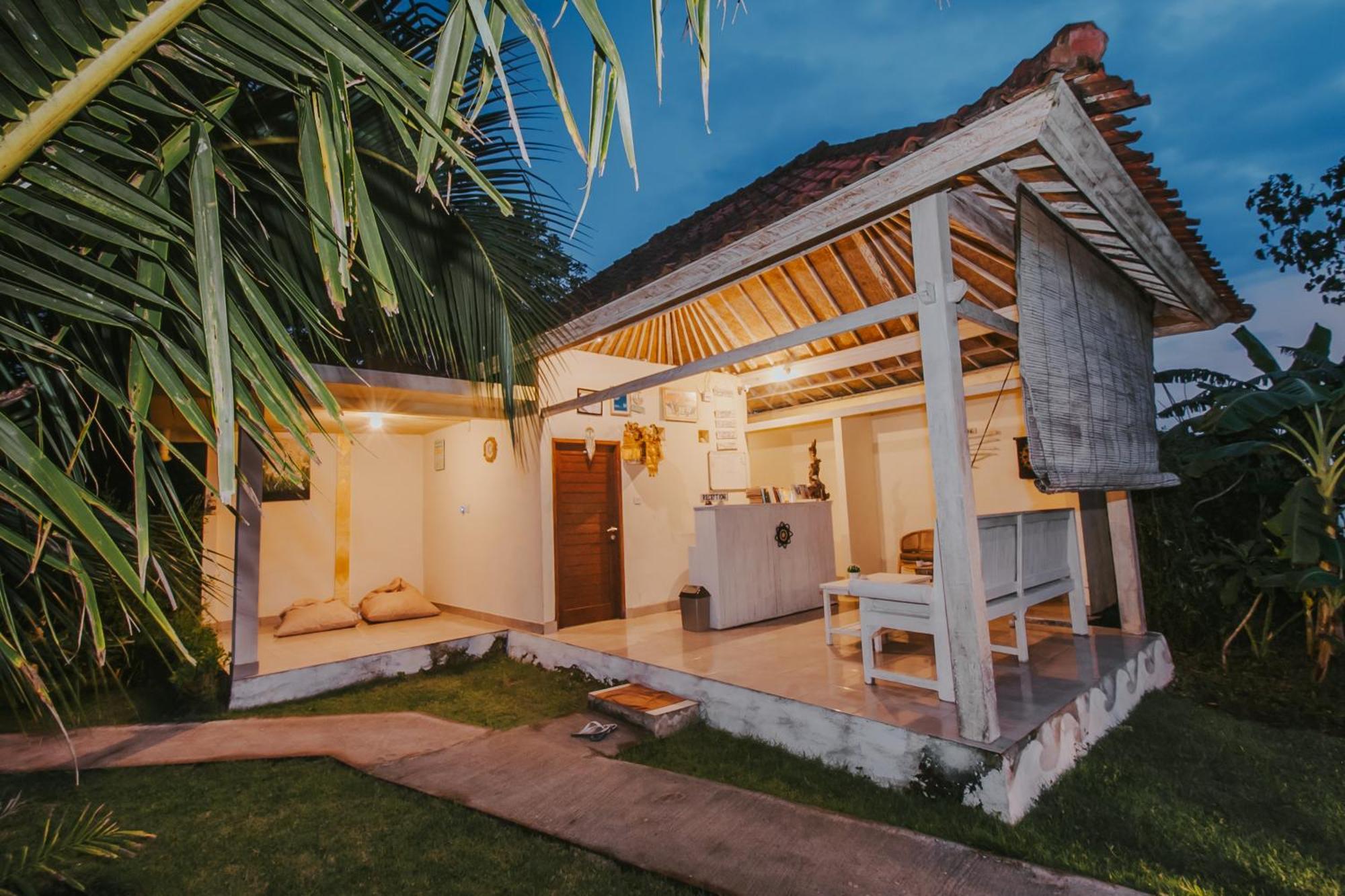 Отель Lembongan Seaview Экстерьер фото